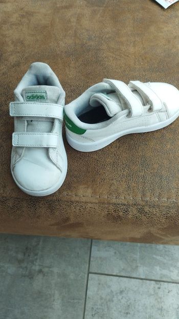 Baskets Adidas blanches -  23