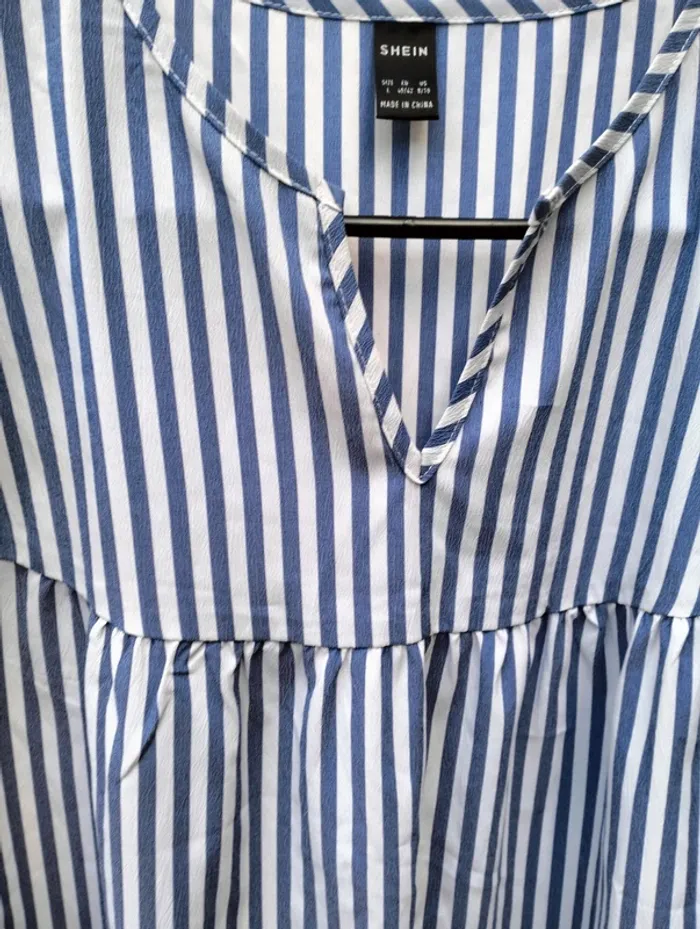 Robe courte à rayures - photo numéro 3