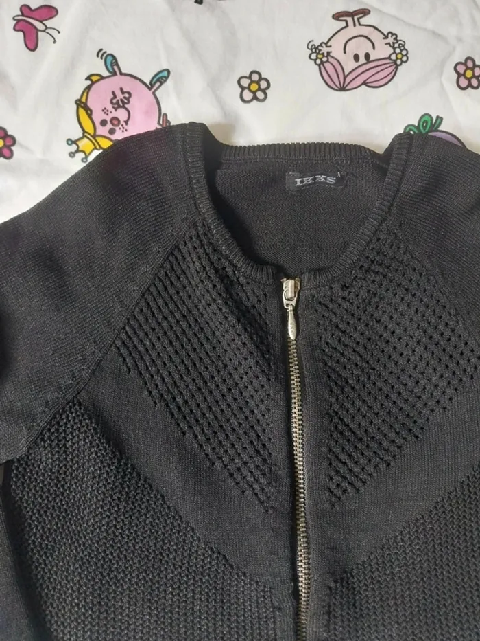 Gilet zippé T 5ans. " Ikks " - photo numéro 3