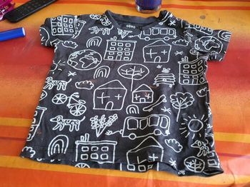 Tee shirt
