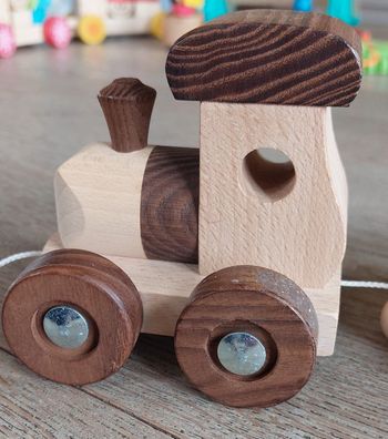Train Goki en bois