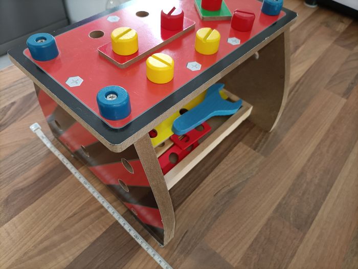 Petit établi de bricoleur bois et ces outils 23*17 cm - photo numéro 6