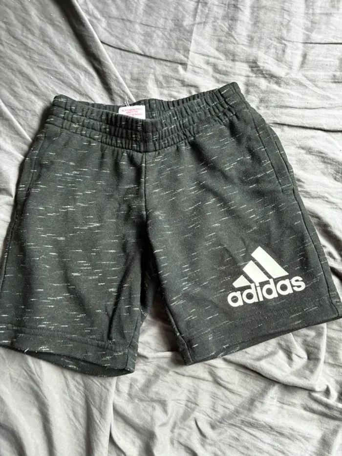 Short adidas - photo numéro 2