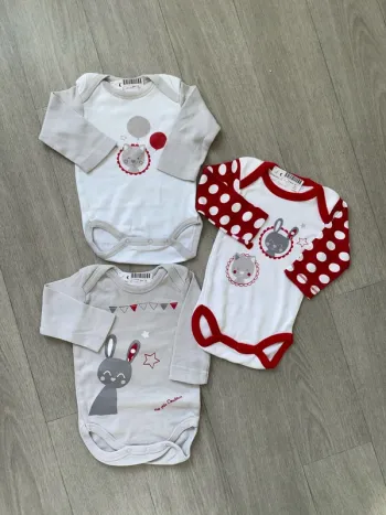 Lot de 3 bodies 6mois mixte