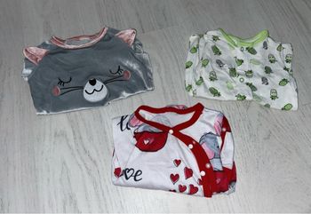 Lot pyjamas sans pieds 6 mois
