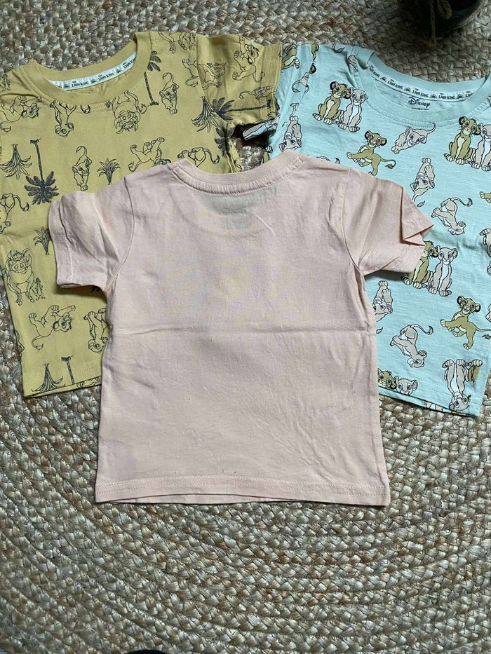 Lot de 3 t-shirts Mc roi lion simba 12/18 mois - photo numéro 4