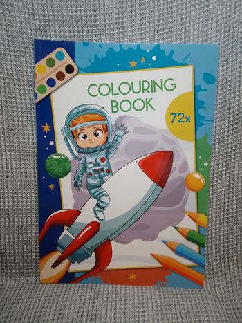 Coloriage 72 pages "Espace"