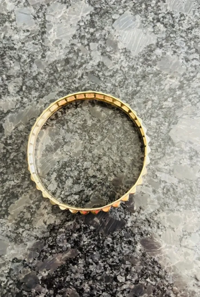 Magnifique bracelet doré relief neuf - photo numéro 2