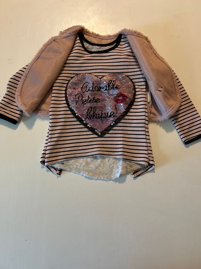 Vend ensemble haut fille 3 ans - photo numéro 2