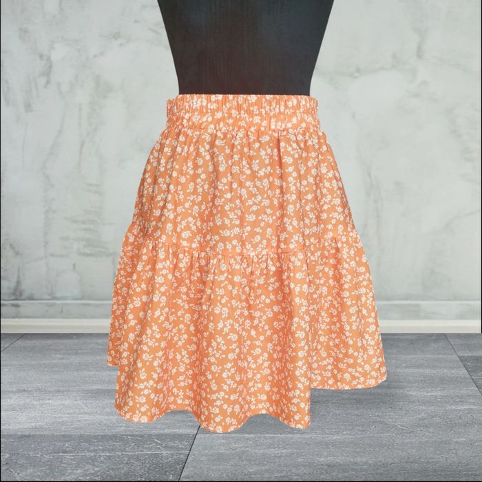 Jolie jupe à fleurs TS Shein