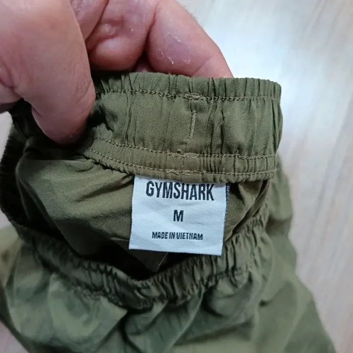 Short gymshark homme M kaki - photo numéro 3