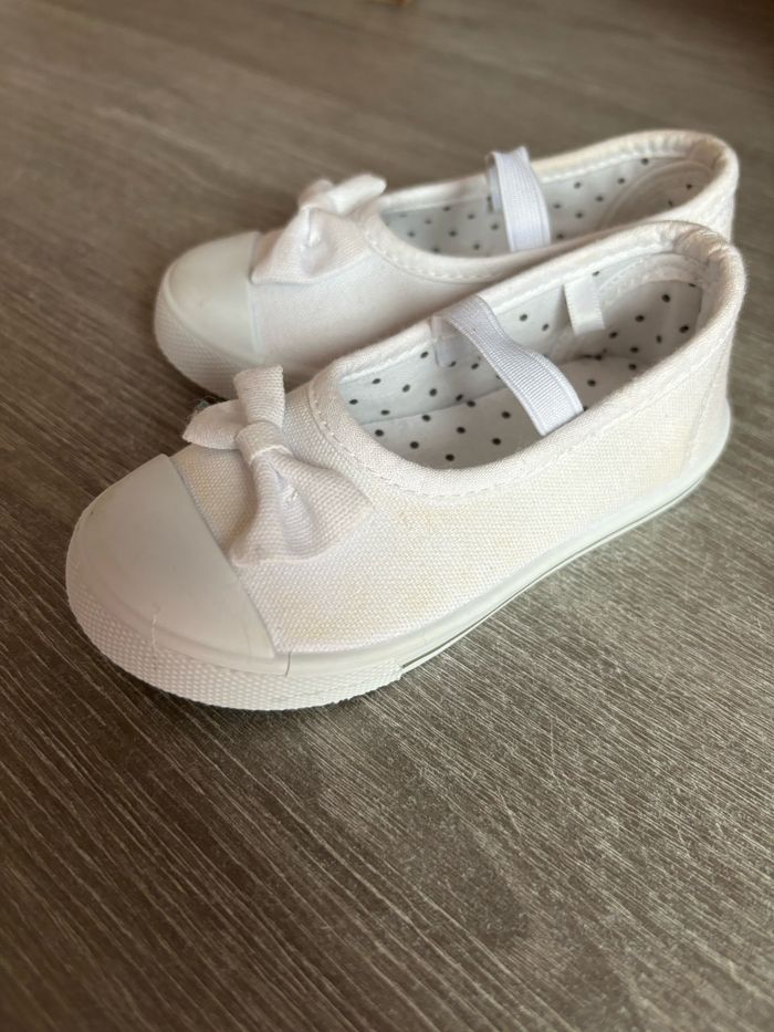 Ballerine blanche - photo numéro 2