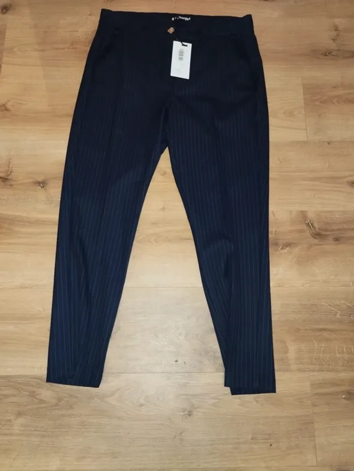 Pantalon tailleur Elora taille 42