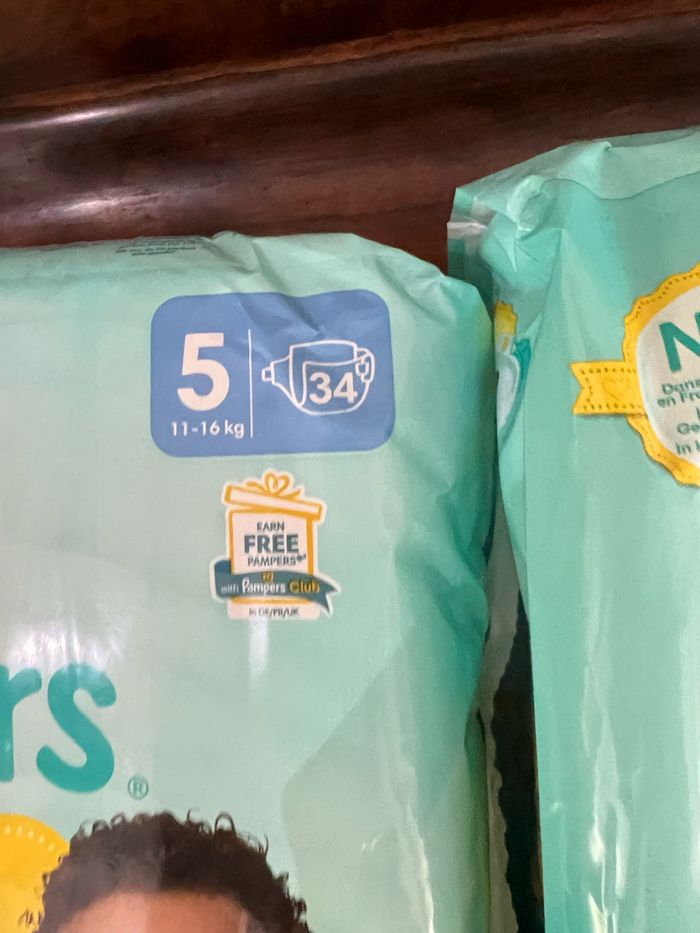 Couche taille 5 Pampers Premium taille 5 : 136 couches - photo numéro 4