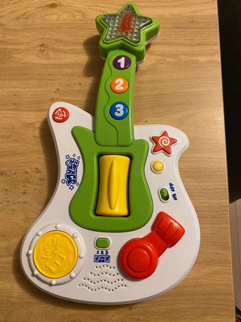 Guitare eveil enfants