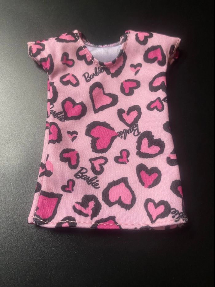 robe Barbie Fashionista cœurs roses - photo numéro 2