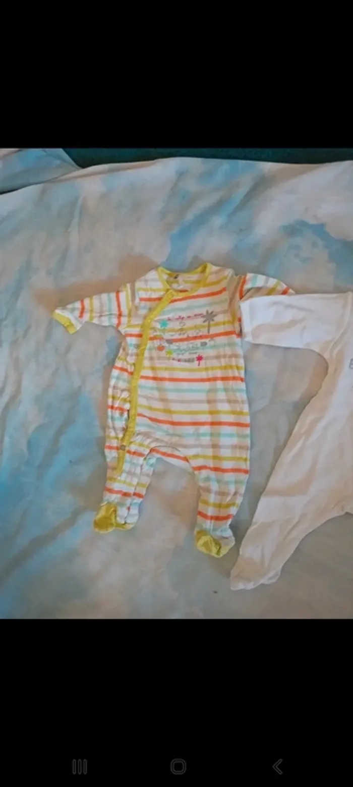 Pyjama leger 3 mois - photo numéro 3