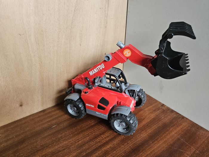 Télescopique Manitou MLT 633 Bruder - photo numéro 2