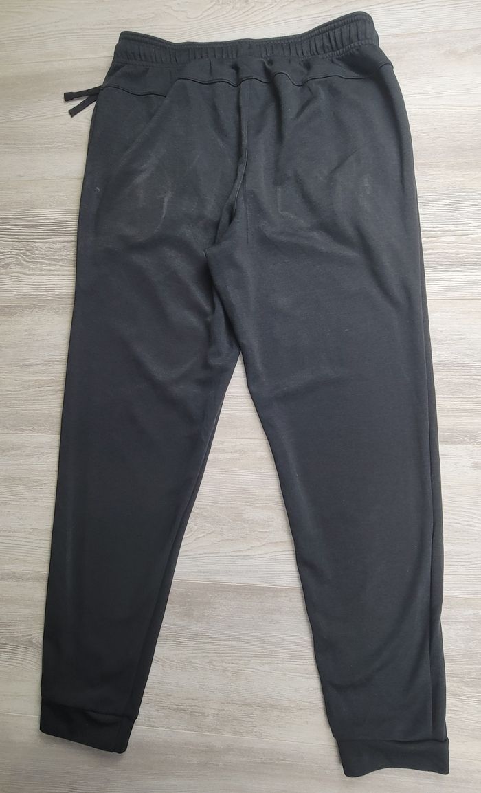 Jogging Champion M noir – zip poches – très propre - photo numéro 5