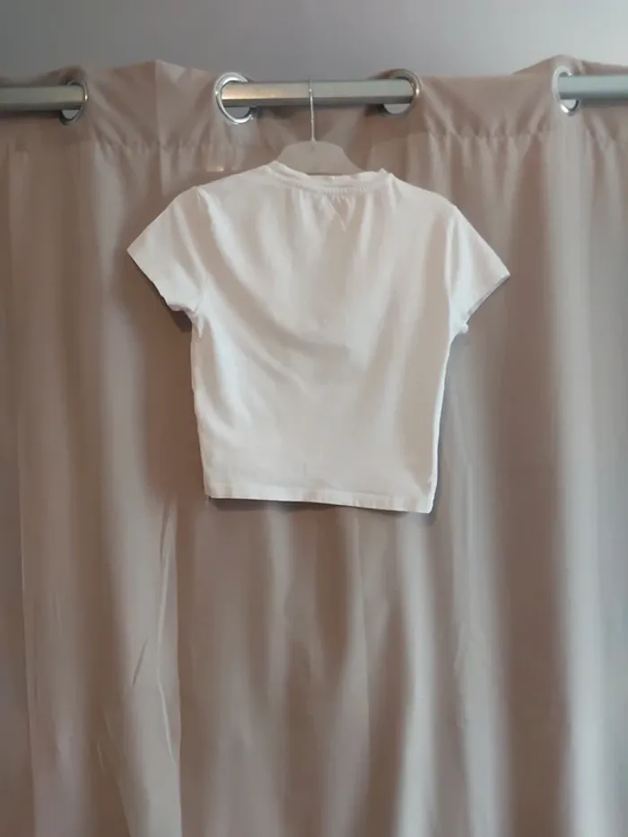 T shirt jennyfer xs - photo numéro 3