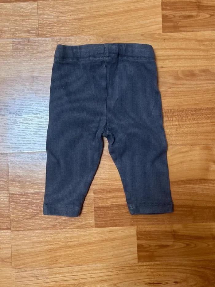 Pantalon / short bébé - photo numéro 3