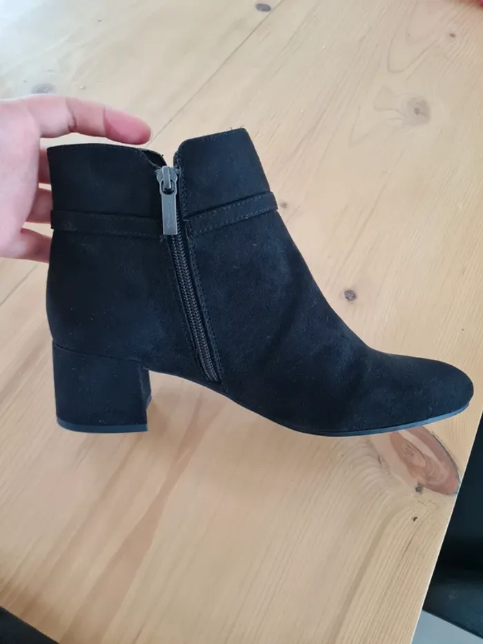 Bottines neuve noir Tamaris 39 - photo numéro 4