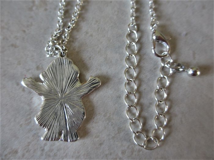Collier fantaisie enfant : chaîne et pendentif Père-Noël - photo numéro 3