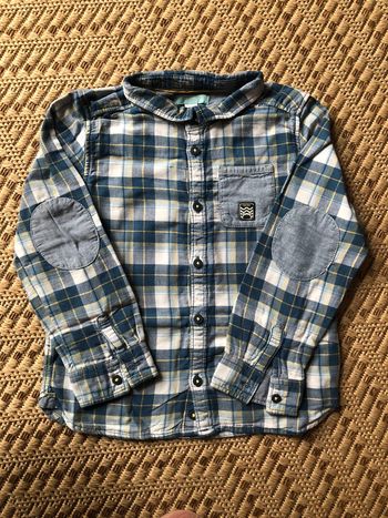 Chemise taille 5 ans
