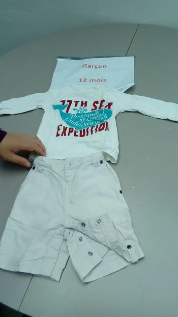 Ensemble t-shirt manches longues et short