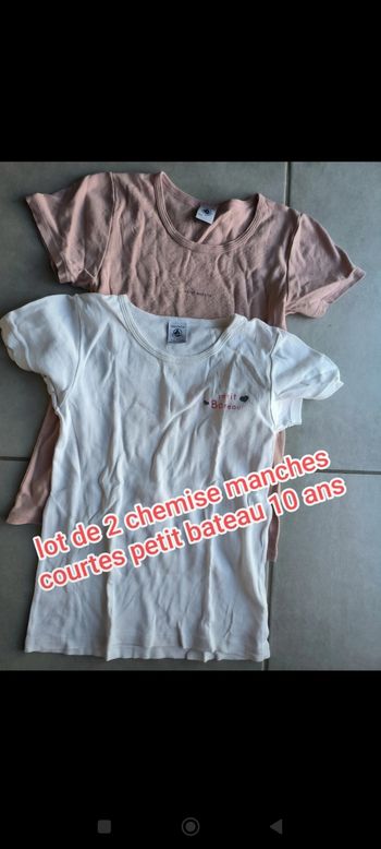 Vend maillot de corps fille manches courtes 10 ans