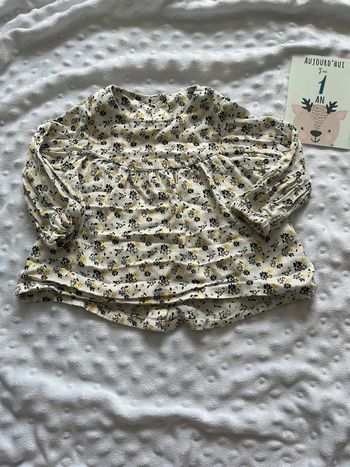 Blouse fleurie tape à l’œil 12 mois