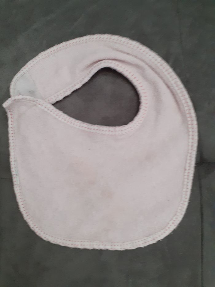 Bavoir - photo numéro 1