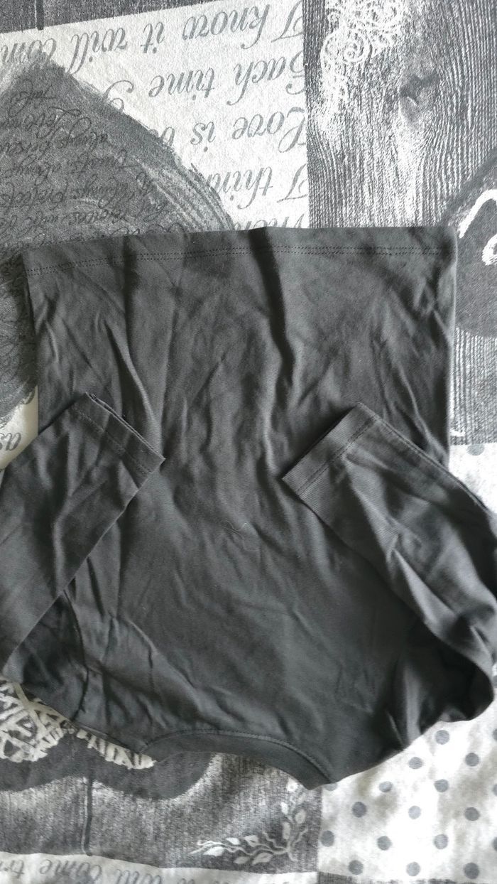 Neufs (non portés)🏷 🏷🤩😍💙superbe  ensemble teeshirt ml et pantalon 12/18mois (80/81cm) garçon 💙😍🤩 - photo numéro 5