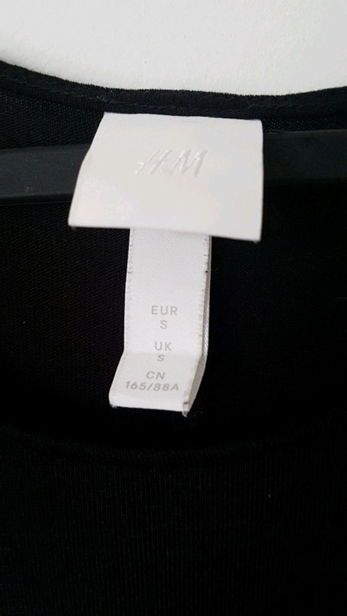 Robe H&M Neuve TS - photo numéro 2
