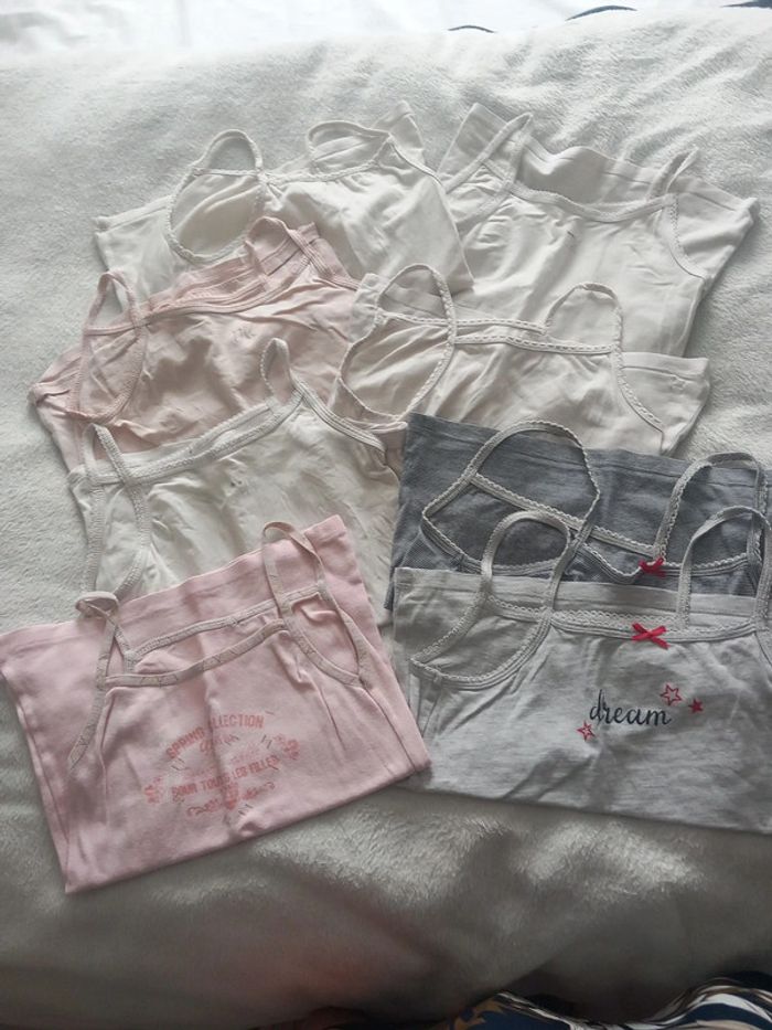 Lot 8 maillots de corps 6 ans bretelles