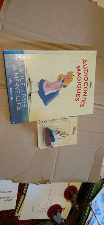 16ėme audioconte magique altaya deagostini disney audio conte compte comte magic livre& figurine
