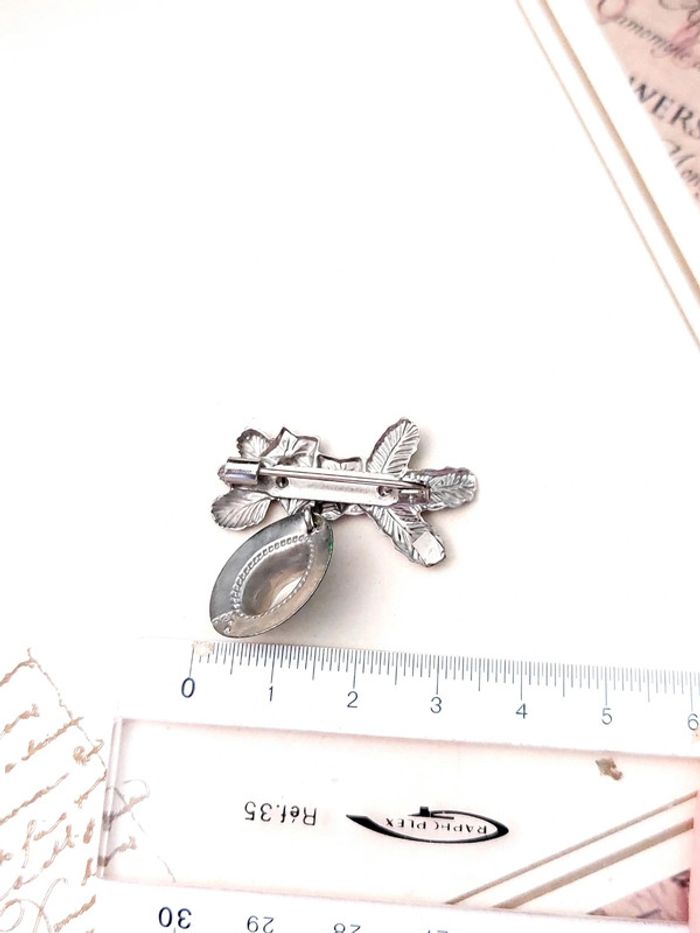 Broche vintage chapeau vert et fleurs - photo numéro 3