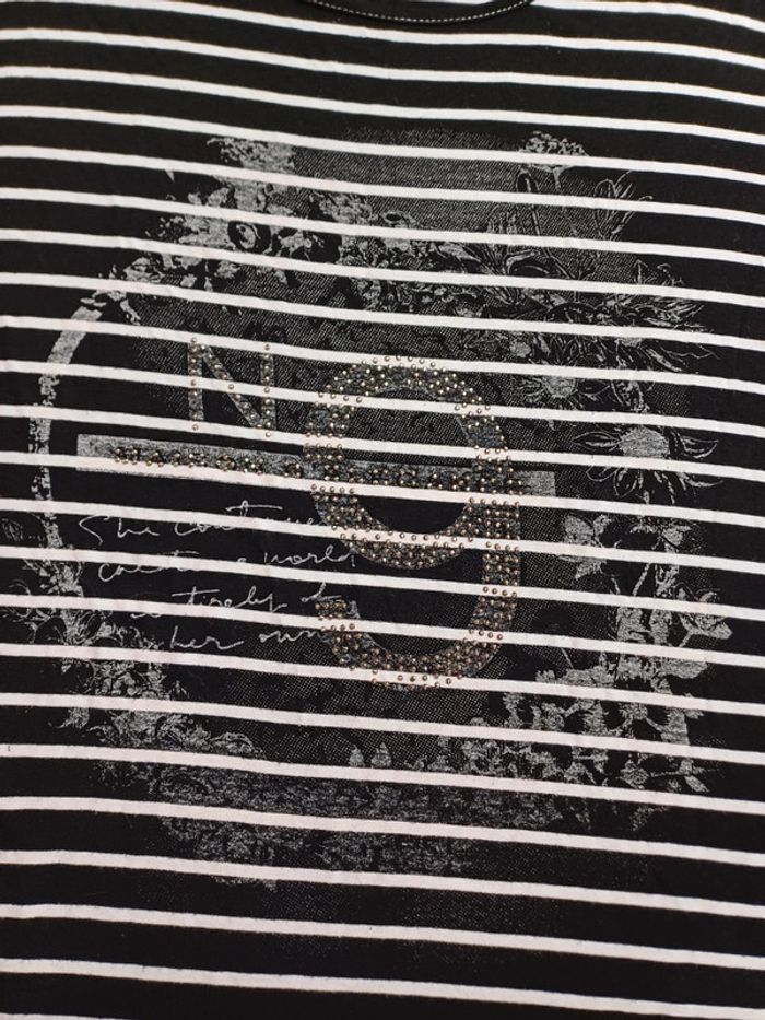 Tee-shirt rayé - photo numéro 2