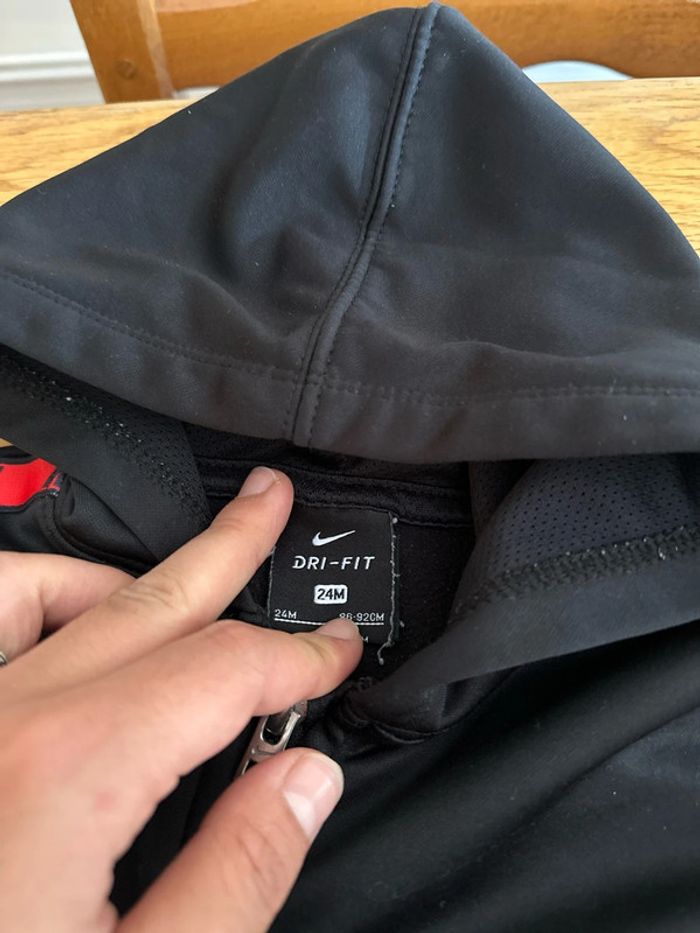 Ensemble Nike dry fit 24 mois - photo numéro 5