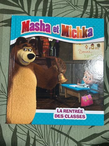 Lot de 2 livres Masha et Michka