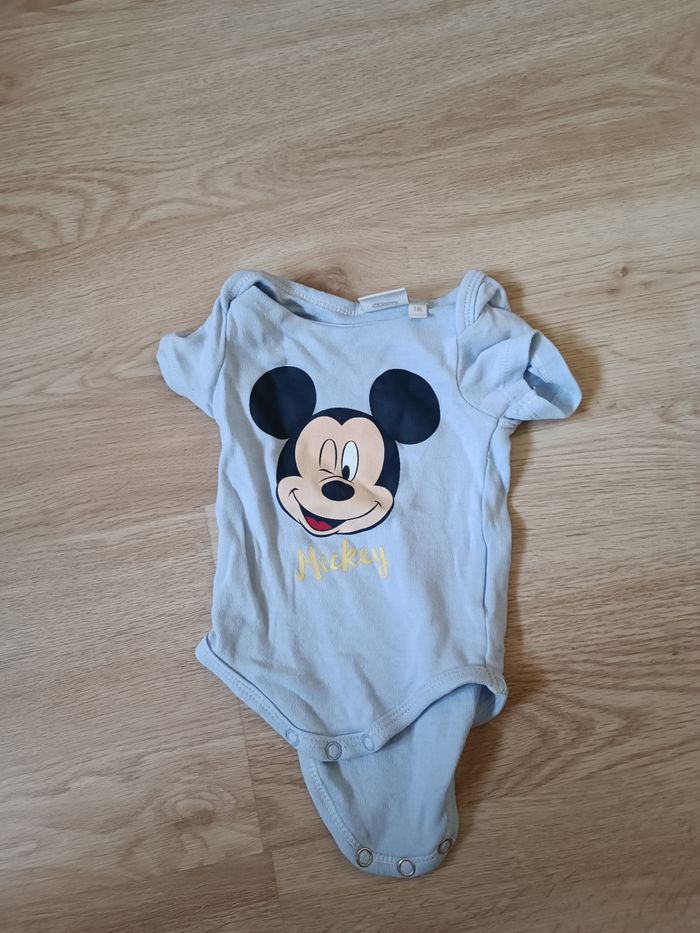 Body Mickey, marque Disney baby, taille 1 mois
