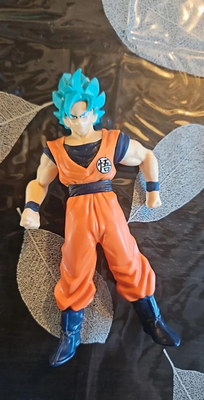 Figurine son goku super saiyan bleu