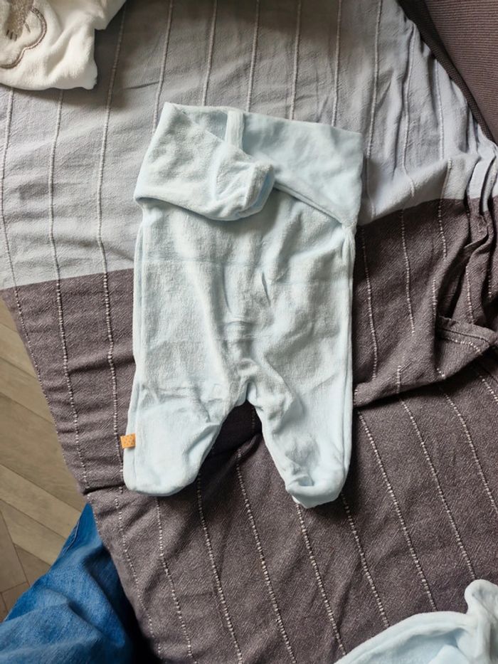 Lot Pyjamas ,bonnet et chaussons pour bébé - photo numéro 12