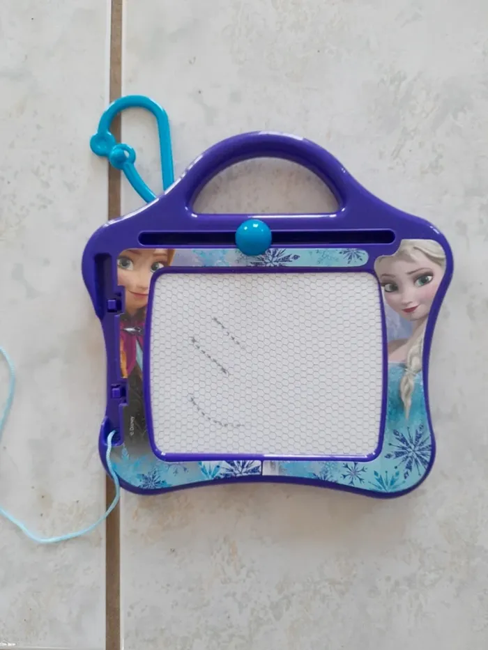 Ardoise magique la reine des neiges - photo numéro 2