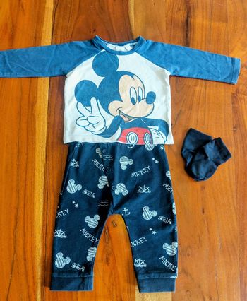 Ensemble Mickey taille 6 mois