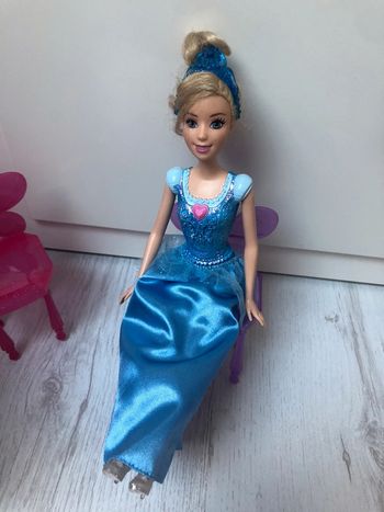 Poupée Barbie Cendrillon