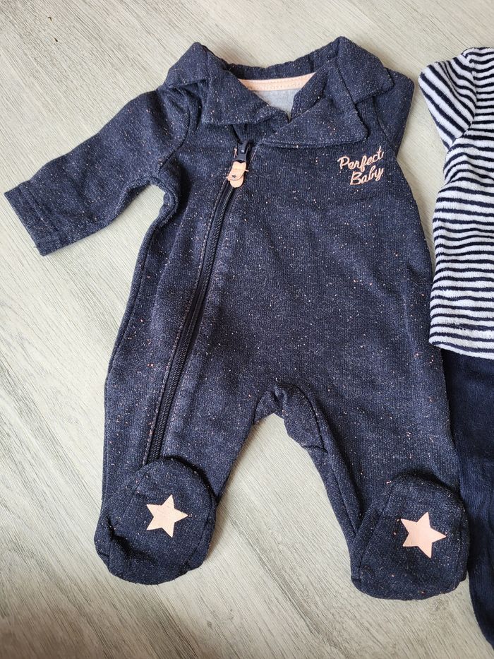 Pyjama 0 mois - photo numéro 2
