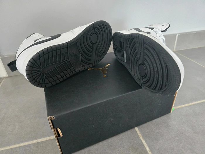 Basket montante Nike Jordan - photo numéro 3