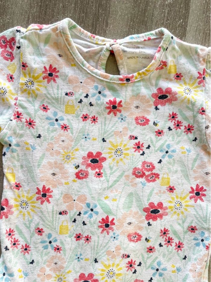 Body  à fleurs Primark bébé fille taille 0/3 mois - photo numéro 2