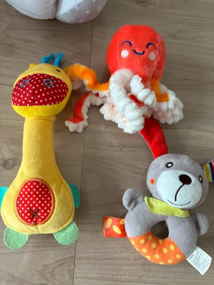 Grand lot de jouets pour bébé - photo numéro 10